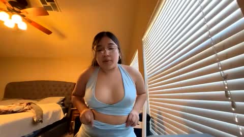 sexylatina22493587 online show from 01/31/26, 09:13