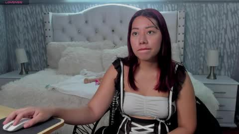 laura online show from 04/27/26, 02:37