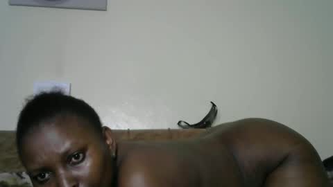sexylavine_ online show from 12/14/25, 09:36
