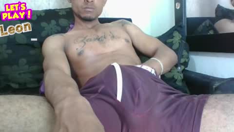 Snapshot of sexyleon69 chatting on 05/25/26, 11:44 Sexy leon online show from 05/25/26, 11:44