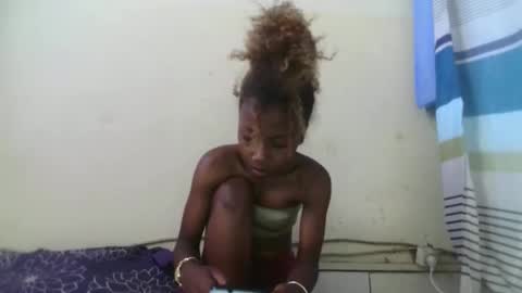 Elania online show from 04/26/26, 07:28