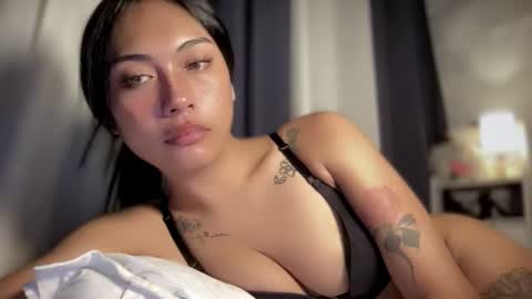 maxine online show from 02/25/26, 06:45