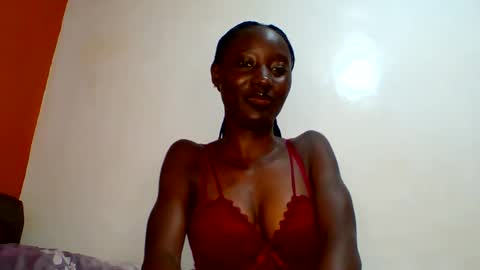 sexylucia5 online show from 06/02/26, 10:39