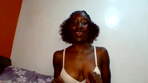 sexylucia5 online show from 06/10/26, 10:14
