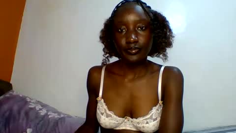 sexylucia5 online show from 06/11/26, 08:34