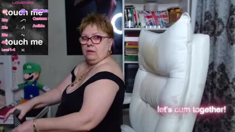 Snapshot of sexylynette4u chatting on 01/22/25, 08:07 sexylynette4u online show from 01/22/25, 08:07