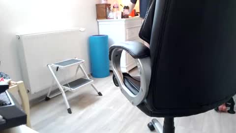 Snapshot of sexyman_fr chatting on 03/07/25, 02:45 Vincent Vega online show from 03/07/25, 02:45