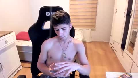 sexymann17 online show from 06/02/26, 04:53