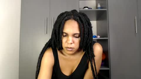 Snapshot of sexymia06 chatting on 06/26/26, 09:19 Melina online show from 06/26/26, 09:19