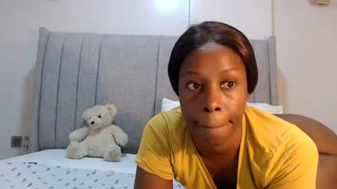 Snapshot of sexymonalisa1 chatting on 06/26/26, 06:07 sexymonalisa1 online show from 06/26/26, 06:07