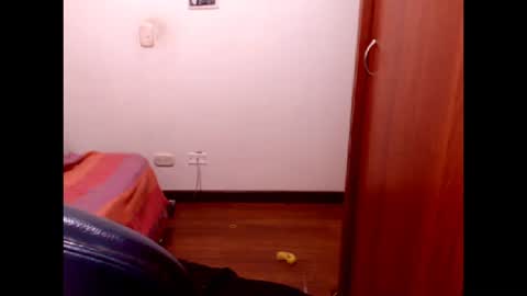 Snapshot of sexymone0618 chatting on 09/26/25, 02:26 sexymone0618 online show from 09/26/25, 02:26