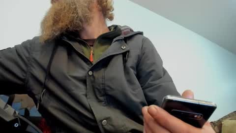 Snapshot of sexymountainman420 chatting on 11/29/25, 08:28 Sexymountainman420 online show from 11/29/25, 08:28