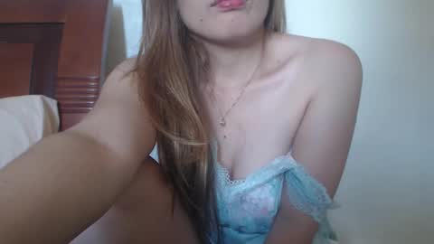 Snapshot of sexymye chatting on 02/13/25, 05:48 sexymye online show from 02/13/25, 05:48