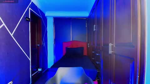 Snapshot of sexynaf chatting on 02/19/25, 07:16 N A F online show from 02/19/25, 07:16