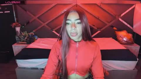 Snapshot of sexynaf chatting on 09/30/25, 10:15 N A F online show from 09/30/25, 10:15