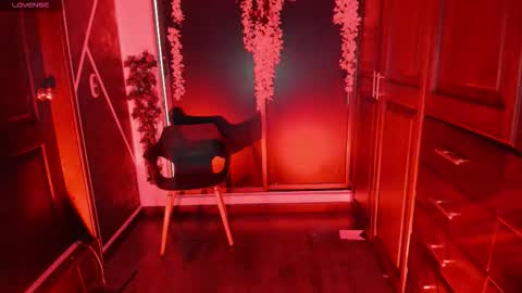 Snapshot of sexynaf chatting on 11/04/25, 07:13 N A F online show from 11/04/25, 07:13