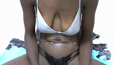 sexynana2001 online show from 04/13/26, 01:38