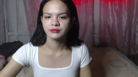 Snapshot of sexynaughtyella_xx chatting on 12/12/24, 10:13 ella online show from 12/12/24, 10:13