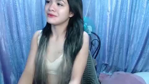 Snapshot of sexynaughtyella_xx chatting on 02/18/25, 11:00 ella online show from 02/18/25, 11:00