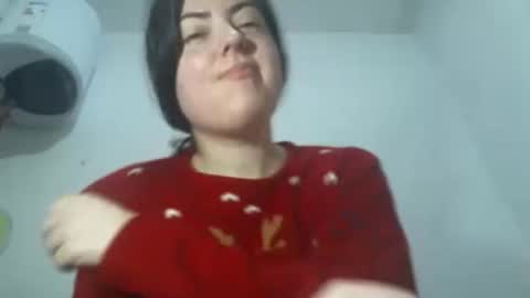 Snapshot of sexynyu18 chatting on 11/28/25, 05:15 Alex online show from 11/28/25, 05:15