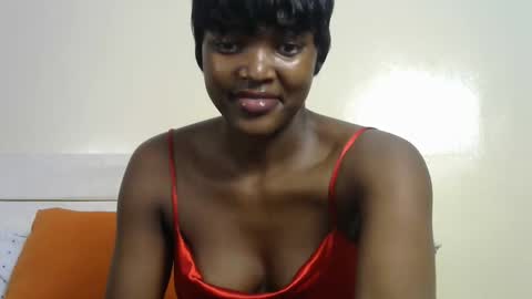 Snapshot of sexypetite_lee chatting on 11/17/25, 06:52 Lee online show from 11/17/25, 06:52