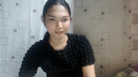 Snapshot of sexypetiteraine chatting on 07/24/26, 08:56 sexypetiteraine online show from 07/24/26, 08:56