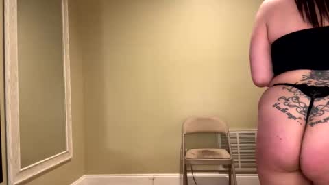 Sexypiglet2728 online show from 05/28/26, 02:53