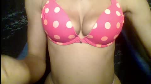 Snapshot of sexypussy000 chatting on 04/07/26, 11:04 sexypussy000 online show from 04/07/26, 11:04