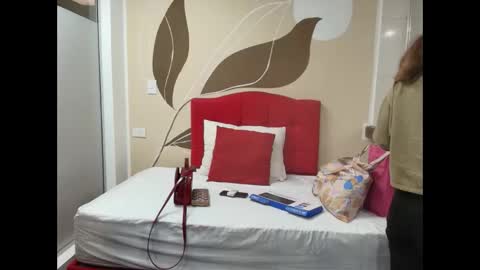 R A C H E L online show from 09/09/25, 11:54