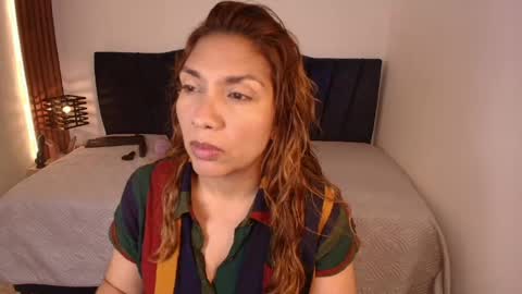 Snapshot of sexyrachel_ chatting on 05/11/26, 12:11 R A C H E L online show from 05/11/26, 12:11