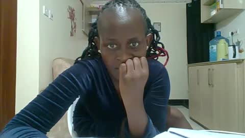 Snapshot of sexyreddebony chatting on 12/15/24, 10:04 sexyreddebony online show from 12/15/24, 10:04