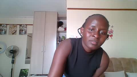 Snapshot of sexyreddebony chatting on 02/23/25, 11:00 sexyreddebony online show from 02/23/25, 11:00