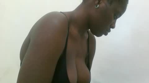 sexyrhany20 online show from 04/03/26, 08:34