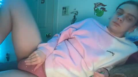 sexyshayla_twink online show from 02/10/26, 07:29