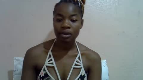 Snapshot of sexyshaz22 chatting on 05/03/26, 09:10 sexyshaz22 online show from 05/03/26, 09:10