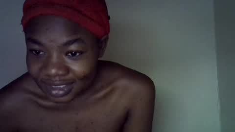 Snapshot of sexyshaz22 chatting on 06/13/26, 06:00 sexyshaz22 online show from 06/13/26, 06:00
