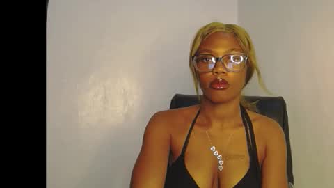 Darkskinned Rae online show from 03/01/26, 12:23