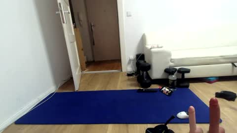 urPersonalToyboy420 online show from 06/12/26, 06:07