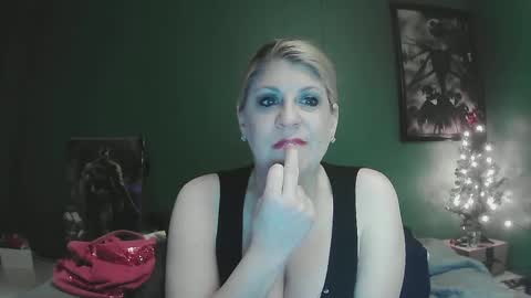 Snapshot of sexystripper69 chatting on 01/31/25, 12:50 sexystripper69 online show from 01/31/25, 12:50