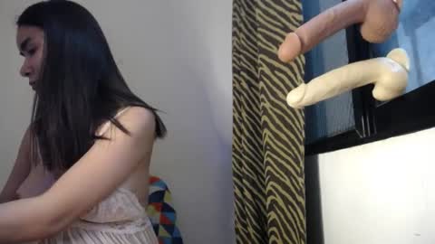 Snapshot of sexysweetyangel chatting on 02/13/25, 05:37 SEXYSWEETYANGEL online show from 02/13/25, 05:37