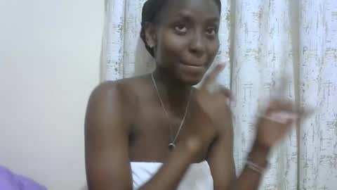 maria online show from 11/04/25, 08:52