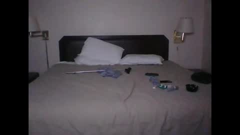 Smooth bi guy online show from 12/07/24, 07:38