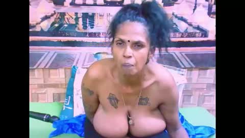 sexyva4u2luv online show from 09/16/25, 09:49