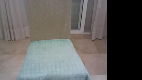 Snapshot of sexyvainilla69 chatting on 03/02/25, 07:45 SlaveForYourPussy69 online show from 03/02/25, 07:45