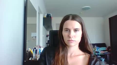 Snapshot of sexyviolettcat chatting on 02/21/26, 06:14 Victory online show from 02/21/26, 06:14