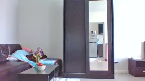 Snapshot of sexyviolettcat chatting on 02/24/26, 02:42 Victory online show from 02/24/26, 02:42