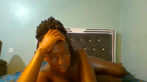 VIVIAN online show from 03/02/25, 10:14