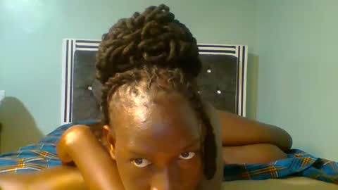 VIVIAN online show from 03/04/25, 05:34