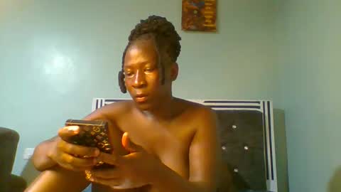 VIVIAN online show from 03/06/25, 06:52