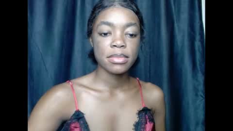 Snapshot of sexyxbunnyxx chatting on 12/13/24, 07:04 Blue online show from 12/13/24, 07:04